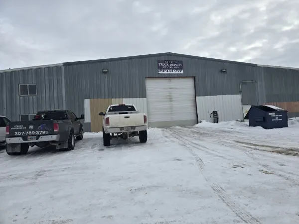 Steve's Truck Repair - photo 4