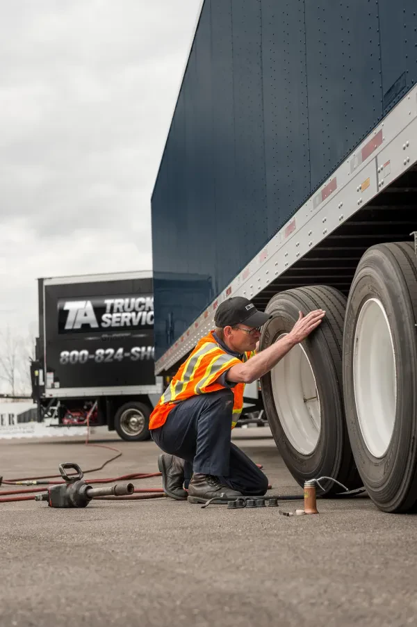 TA Truck Service - photo 2