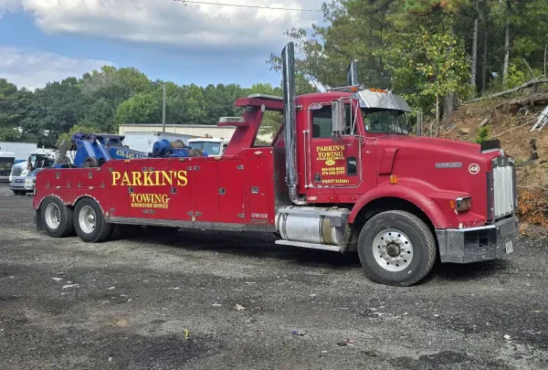 Parkin's Towing & Roadside Services - photo 2