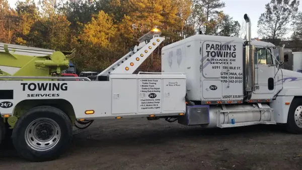 Parkin's Towing & Roadside Services - photo 3