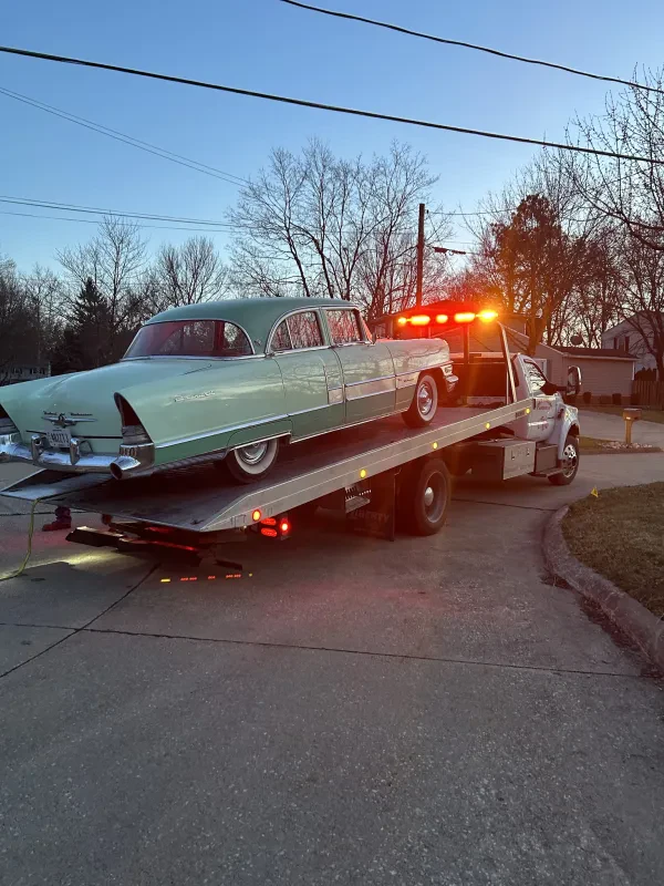 Jon's Towing & Recovery LLC. - photo 4
