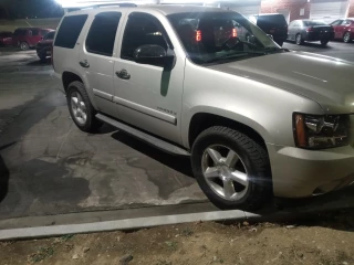 Ron’s Auto Center