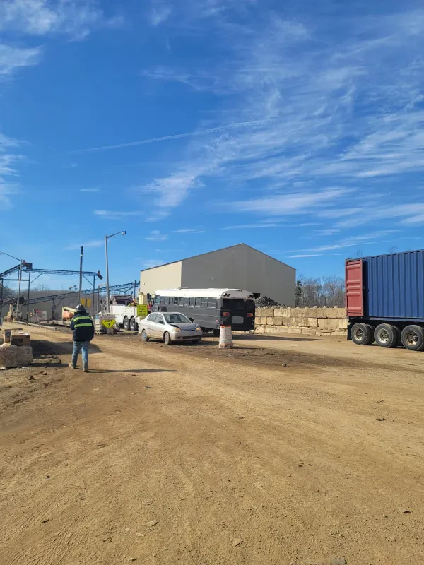 JJ Hogan Towing - photo 3