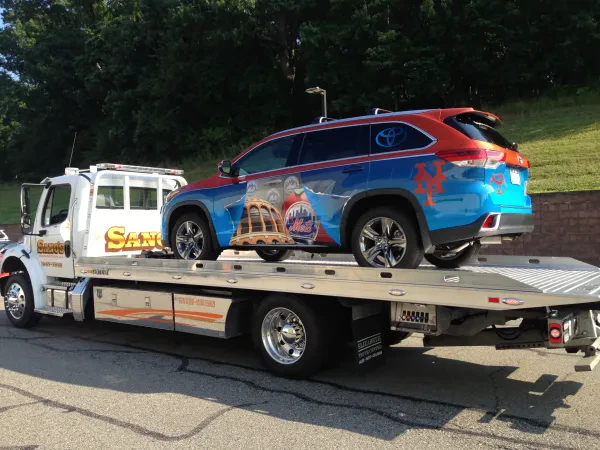 Sano's Towing - photo 3