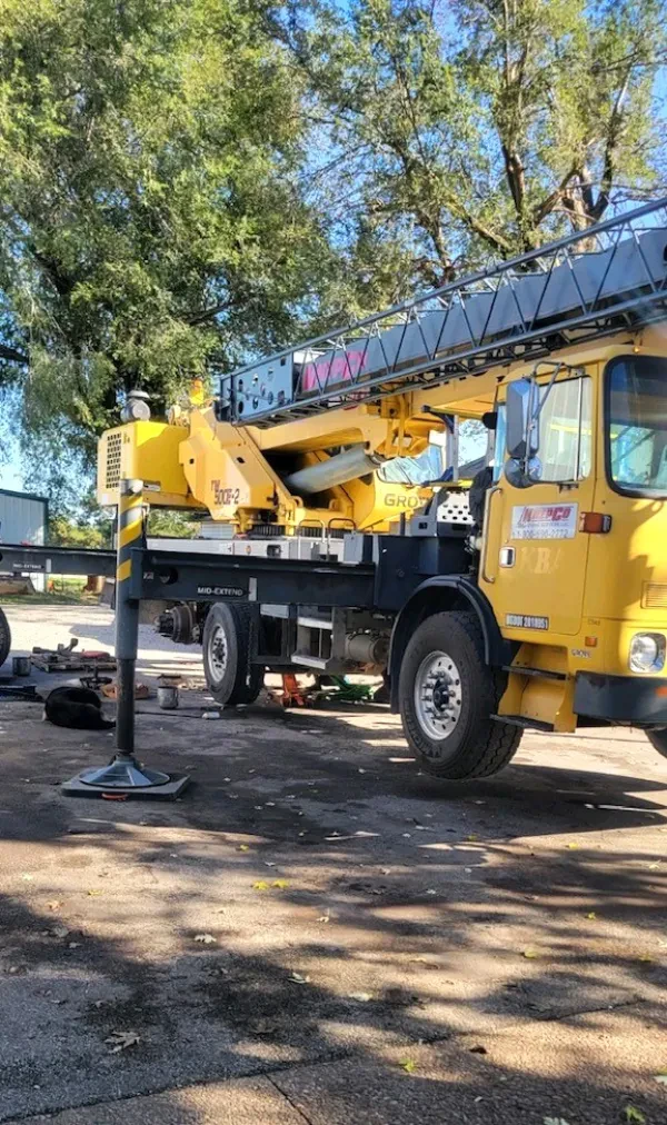 Midwest Truck Repair and 24 HR Road Service - photo 2