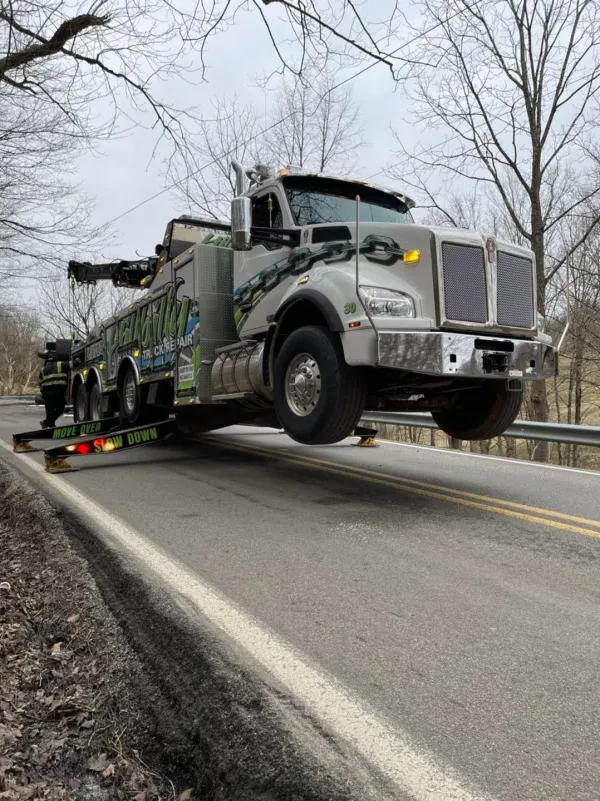 Hillbilly Truck Repair & Towing - photo 2