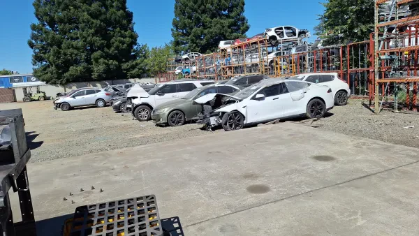 Auto Parts Dismantling - photo 3