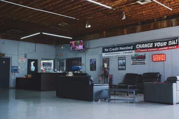 Metropolitan Auto Care and Towing - photo 3