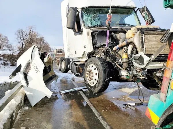 Hanser’s Towing & Semi Truck Heavy Wrecker - photo 3