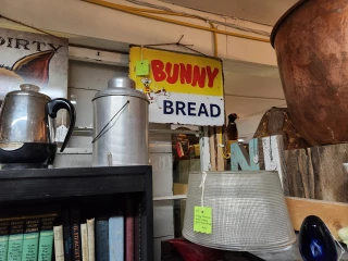 The Red Rooster Antiques