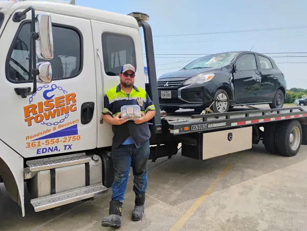 Riser Towing, LLC - photo 2