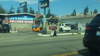 Lee's Automotive