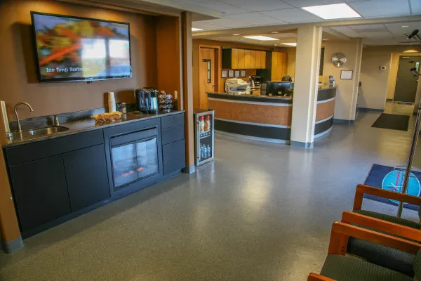 Chehalis Collision Center - photo 2