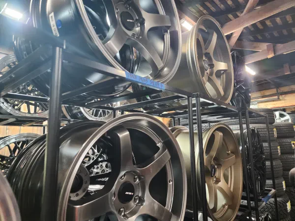 Lina's Tire - photo 3
