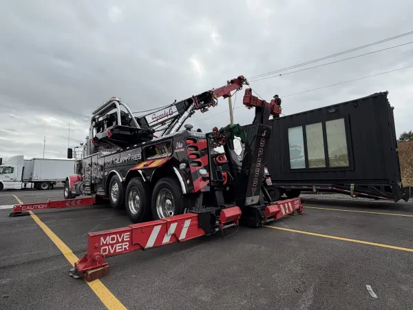 Speedy's Wrecker Service - photo 3