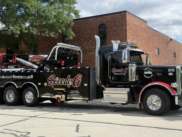 Speedy's Wrecker Service - photo 4