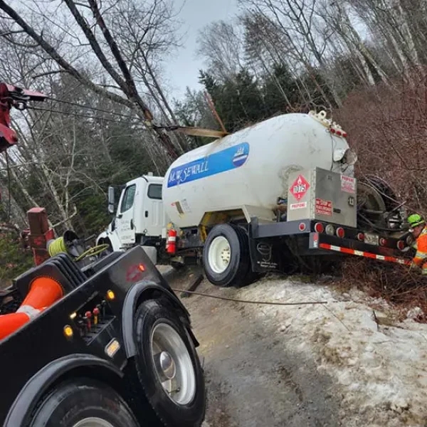 Midcoast Truck Repair & Towing - photo 3
