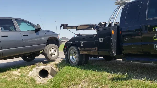 Russ's Towing and Recovery - photo 2