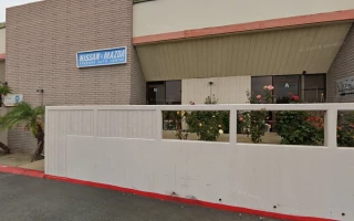 Freeway Auto Center