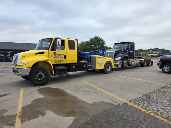 Mr. Tow It All Wrecker Service of Shawnee & roadside assistance - photo 2