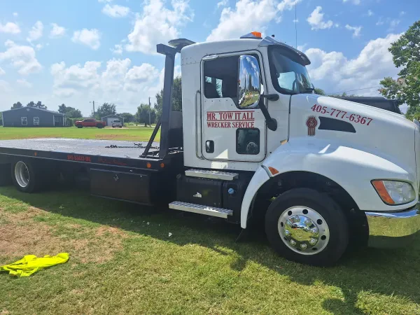 Mr. Tow It All Wrecker Service of Shawnee & roadside assistance - photo 3