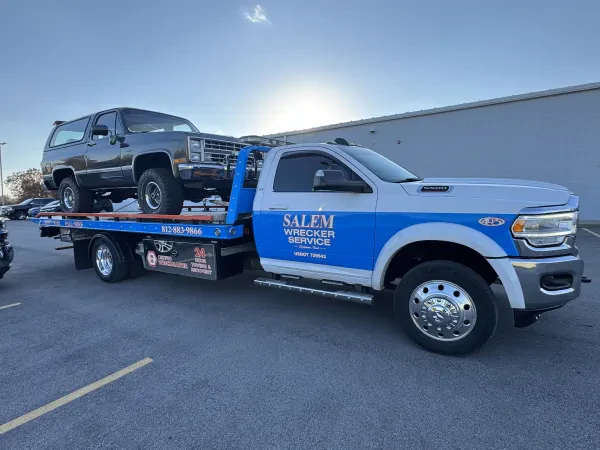 Salem Wrecker Service - photo 4