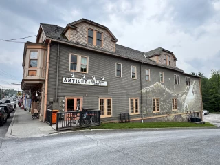 Tannersville Antique & Artisan Center