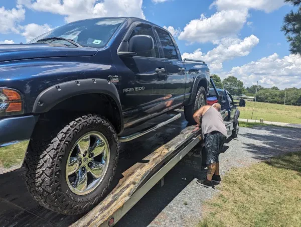 City Tire Towing Service LLC - photo 2