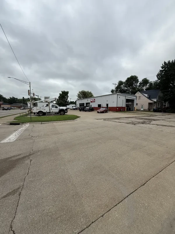 Bonnell Repair & Towing Inc - photo 2
