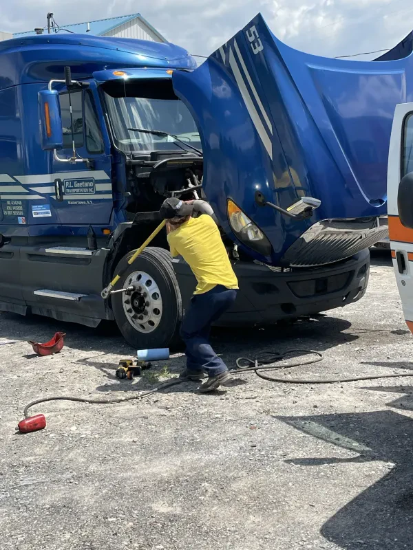 L&M Mobile Truck And Trailer Repair - photo 3