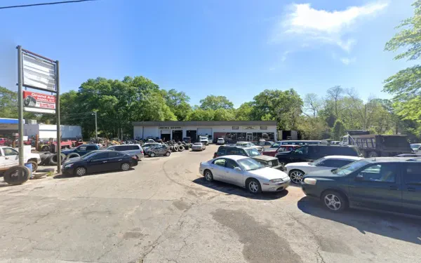 Lamar Tire & Auto Service - photo 3
