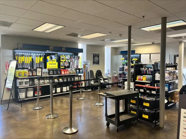 Johnson Truck Center - photo 3