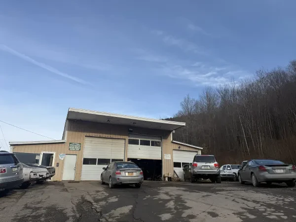 Searles Garage LLC - photo 4