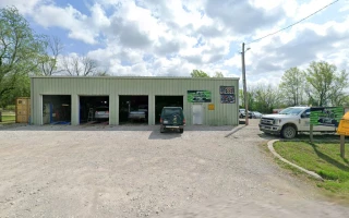 Moore’s Towing & Auto Repair