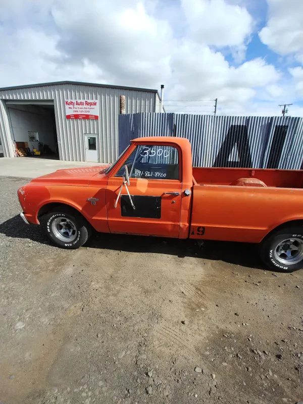 Kelty's Auto Parts - photo 4