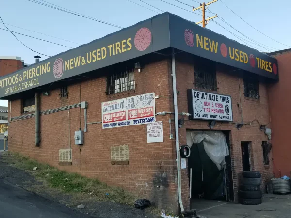 De Ultimate Tires. New and Used Tire Sales and Repairs - photo 4
