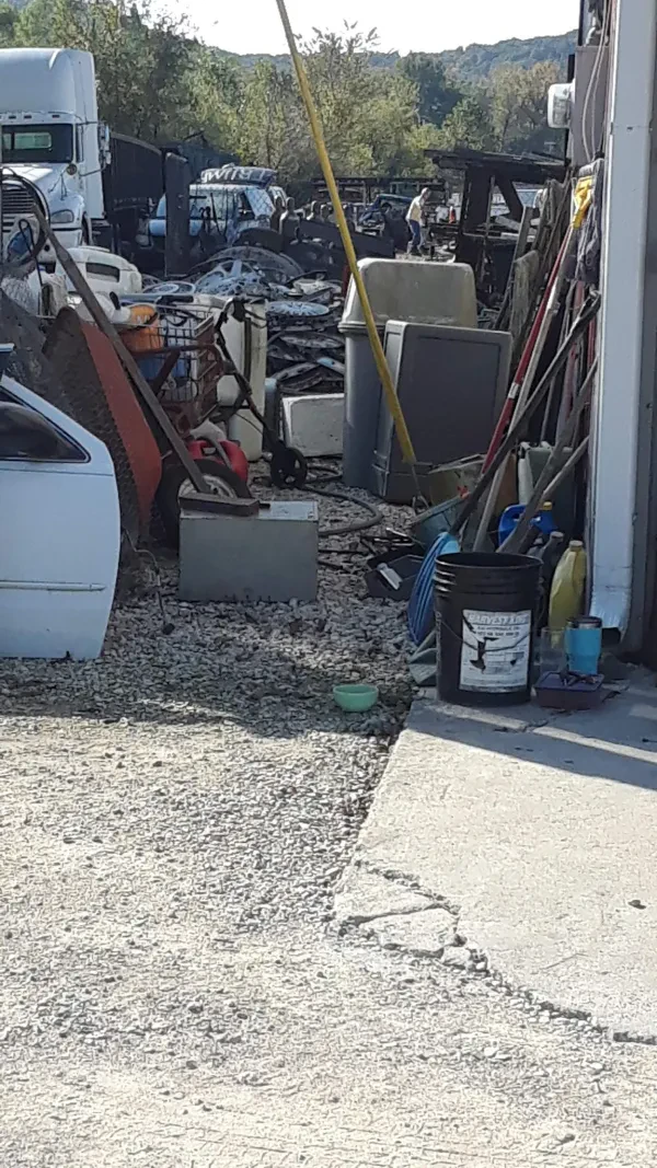 Ben's Auto Salvage - photo 3