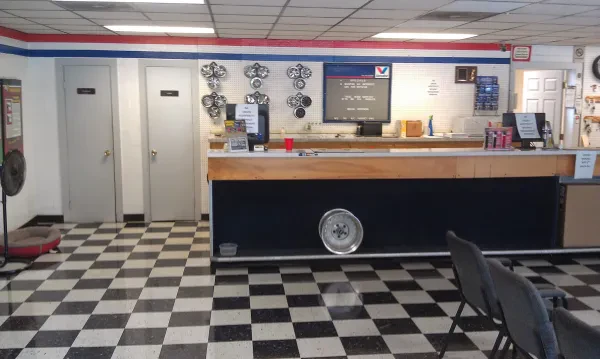 Poole's Garage & Tire Services - photo 4