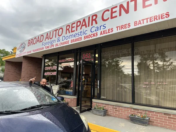 Broad ST AUTO REPAIR - photo 2