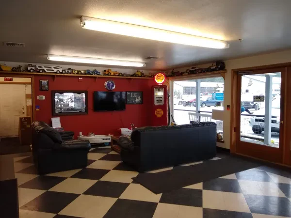 Main Street Collision Center - photo 4