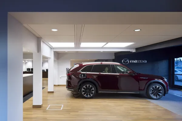 Lee Johnson Mazda of Seattle - photo 2