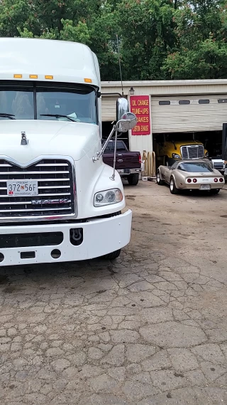 Hollinswood Auto & Truck Clinic