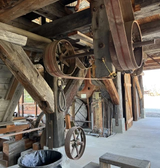 Curlew Antique Car and Truck Museum