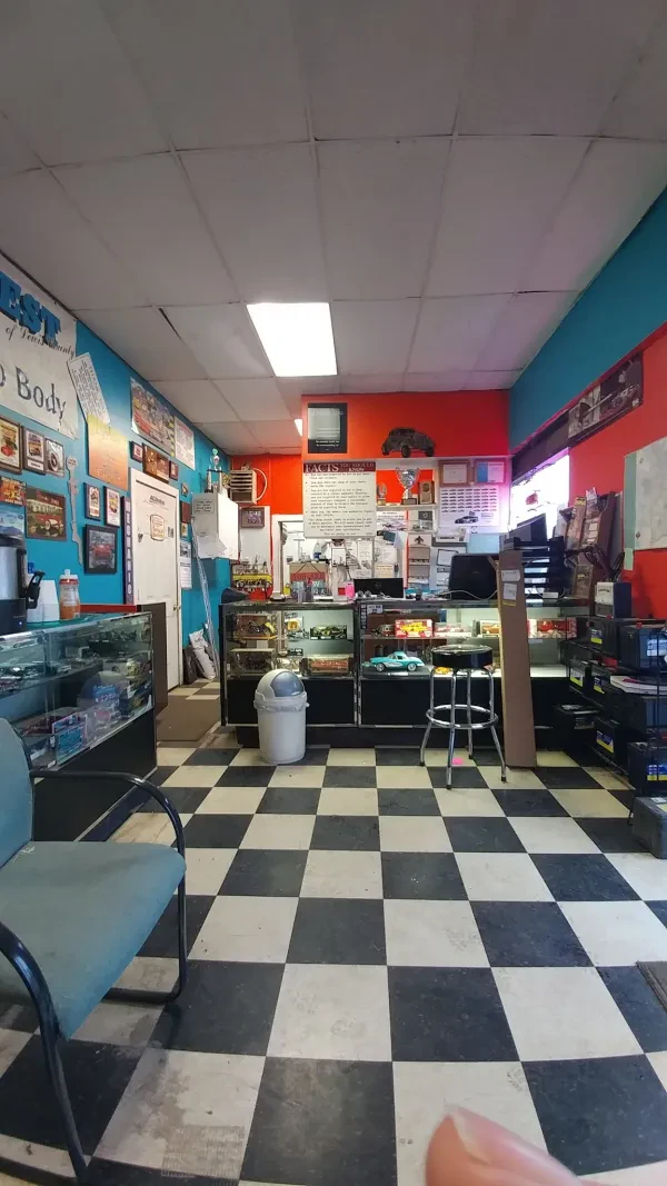 J 'N' L Auto Body & Repair - photo 4