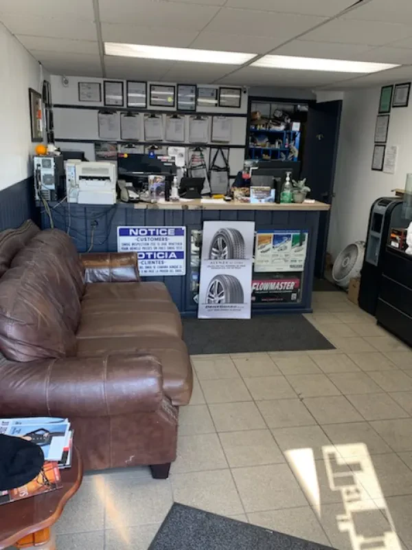 Jerauld's Car Care Center - photo 2