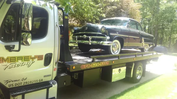 Embrey's Towing - photo 3
