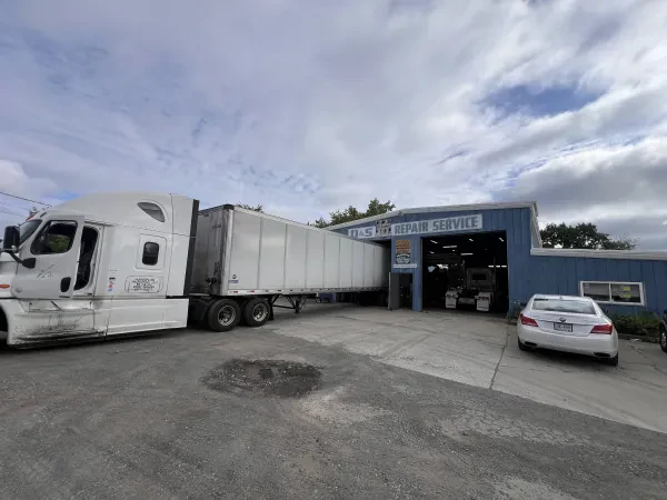 D & S Truck Service - photo 2