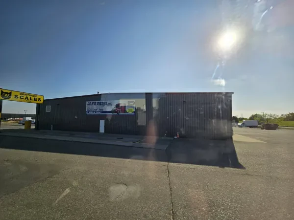 Dan's Diesel Towing & Repair - photo 4