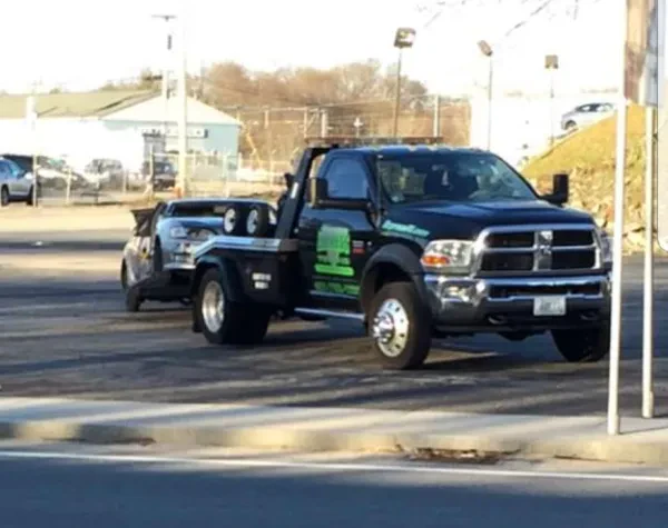 Express Towing - photo 4