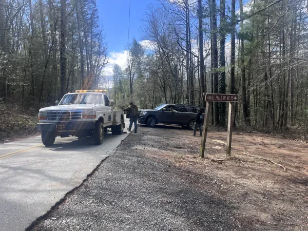 Budget Towing and Recovery - photo 4